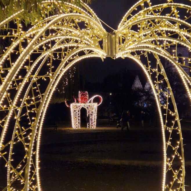 🎁Dnes večer losujeme první odměnu ze všech, kdo si koupili Vánoční speciál – jeden z vás získá rodinnou vstupenku do...